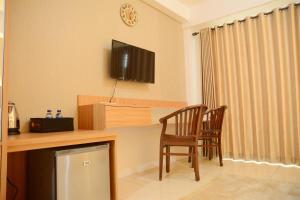 Simply Studio Room at Annora Living Apartment Tangerang By Travelio