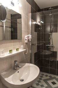 Hotels Le Rhien Hotel-Restaurant : Chambre Double