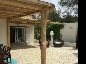 A lovely villa for six near Ibiza