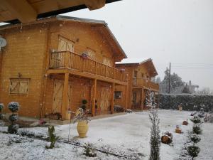 Kastor Chalets Kastoria Greece
