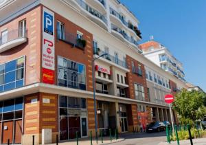 1,5 szobás lakás terasszal,közel a Széchenyi fürdőhöz