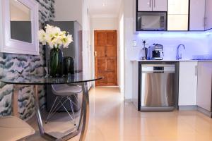 The Wilcrest Apartment