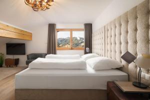 Designferienhaus Luxus Bergchalet XXL Ski In-Out Snow Space Wagrain Flachau