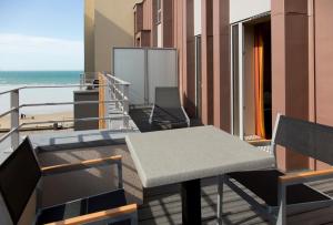 Hotels Hotel L'Adresse - Entierement renove : photos des chambres