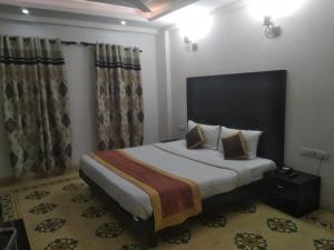 Vedas Heritage hotel, 
New Delhi, India.
The photo picture quality can be
variable. We apologize if the
quality is of an unacceptable
level.