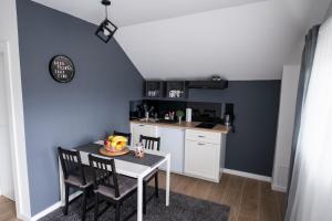 Paula&Matej Airport Zagreb