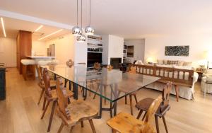 Apartment with Lake View room in Chesa Brattas 29