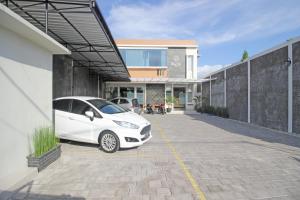 RedDoorz near AMIKOM Yogyakarta