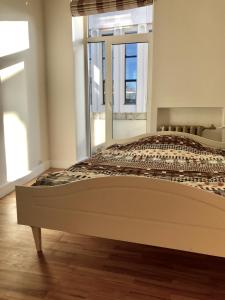 Modern 2-room flat in the city center