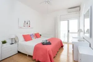 Frontline Beach Apartment - El Mesón