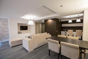Suite room in Atlantic Garden Resort