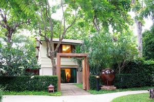 Raya Resort Beach front - The Most Green Resort in Cha-am