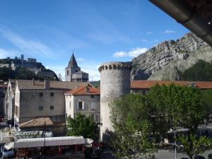 Hotels Grand Hotel du Cours : photos des chambres