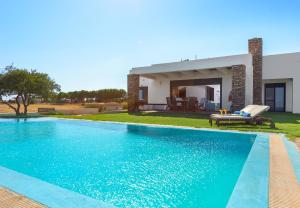 Ferienhaus CRISTELIA SEAFRONT & POOL VILLA Lachania Griechenland