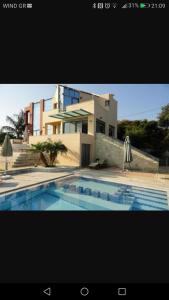 Provarma hills luxury villa gerani