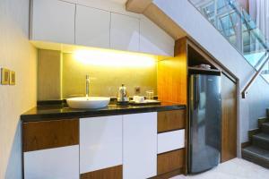 Phòng gác mái (Loft)