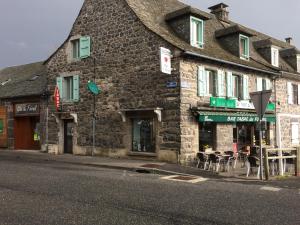 Auberges GITE DU FORAIL : Lit Superposé dans Dortoir Mixte