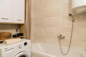 Cherry Apartment Arena