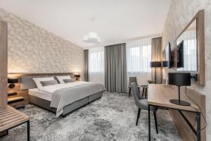 Vinfort Aparthotel - Krakow Old Town