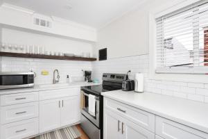 Dune Cottage Shell Suite (2 bed/2 bath beach condo) - image 2