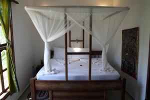 Moonshine Uroa Boutique Hotel