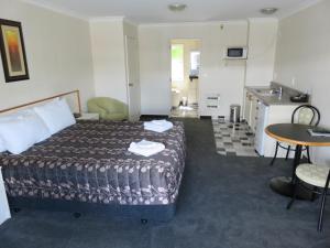 Admirals Motor Lodge