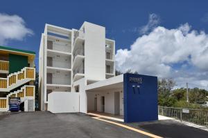 Hotel & Restaurant On the Beach Lue