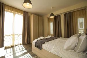 Two-Bedroom Apartment room in Mini Sofia
