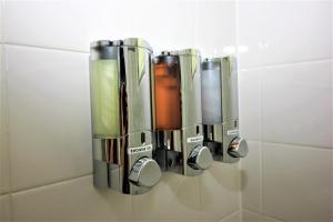 Hallandale Studio with pool