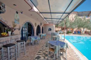 Kleoni Club Apartments Argolida Greece