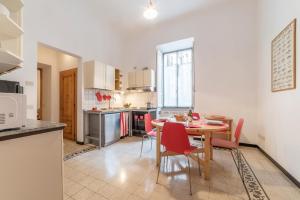 Elizabeth House - WelcomeToRhome