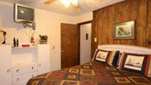 Three-Bedroom Holiday Home  room in Mac Cabin