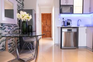 The Wilcrest Apartment