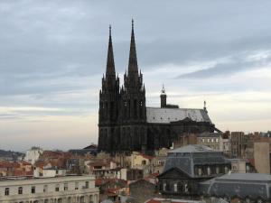 Hotels ARTYSTER CLERMONT-FERRAND : photos des chambres