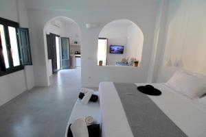 Filira Suites Santorini Greece