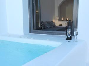 Filira Suites Santorini Greece