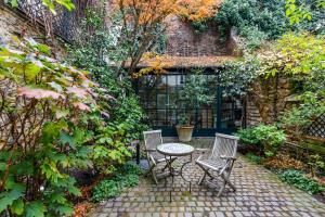 Veeve - Charming Townhouse near Parc Montsouris