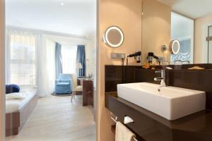 Single Room with Balcony room in Strandhotel Georgshöhe