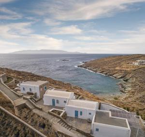 Simousi Villas Kythnos Greece