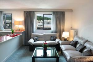 Athens Penthouse Suite on 6th floor - Hotel 3 stelle a Atene