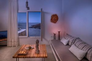 Simousi Villas Kythnos Greece