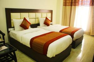 SKS Premier - Golf Course Road