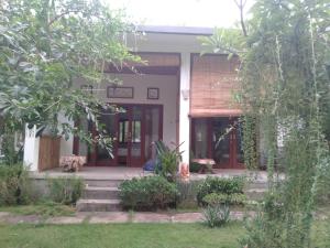 Rumah Made