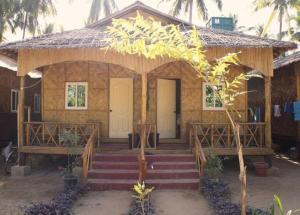 Soe Ko Ko Beach House & Restaurant