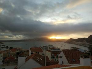 Apartamento a 4min da praia com lareira