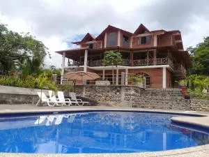 La Casa del Rio B&B - Canelos