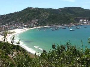 Ótima Suíte próximo a Praia dos Anjos