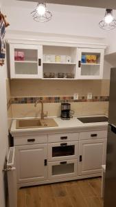 Glam Rose&White Downtown