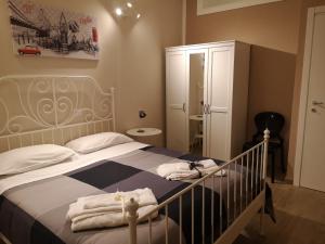 Double Room with Private Bathroom room in Traiano guest house