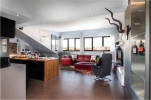 Luxury Apartment with Wawel Castle exclusive view